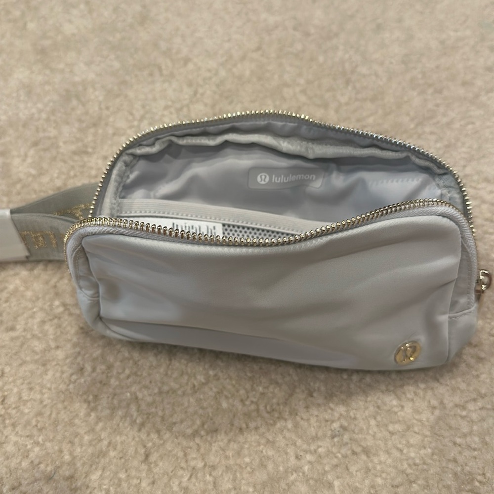 lululemon athletica Everywhere belt Bag BNWT